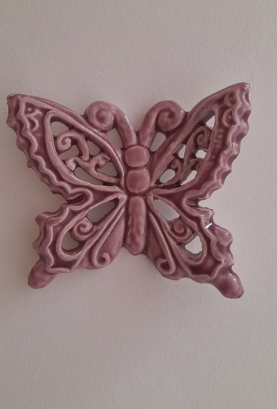farfalla-rosa-vernice